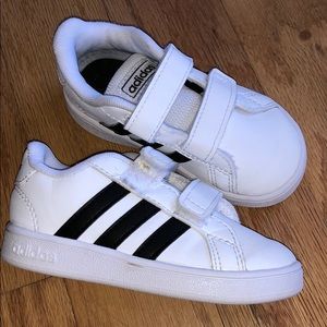 Toddler size 6 Adidas